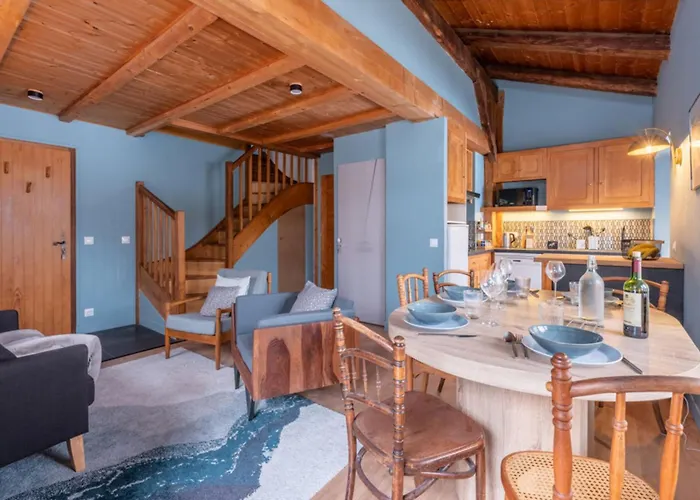 Duplex T3 With Terrace In 아파트 *